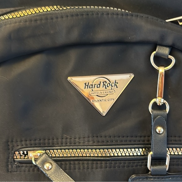 New hard rock backpack still in plastic - Picture 2 of 2